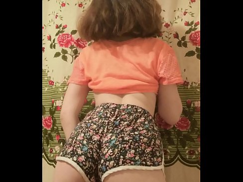 ❤️ สาวสวยเซ็กซี่กำลังปอกกางเกงขาสั้นของเธอบนกล้อง ❌ วิดีโอโป๊ ที่ th.com-milf-300.ru ☑